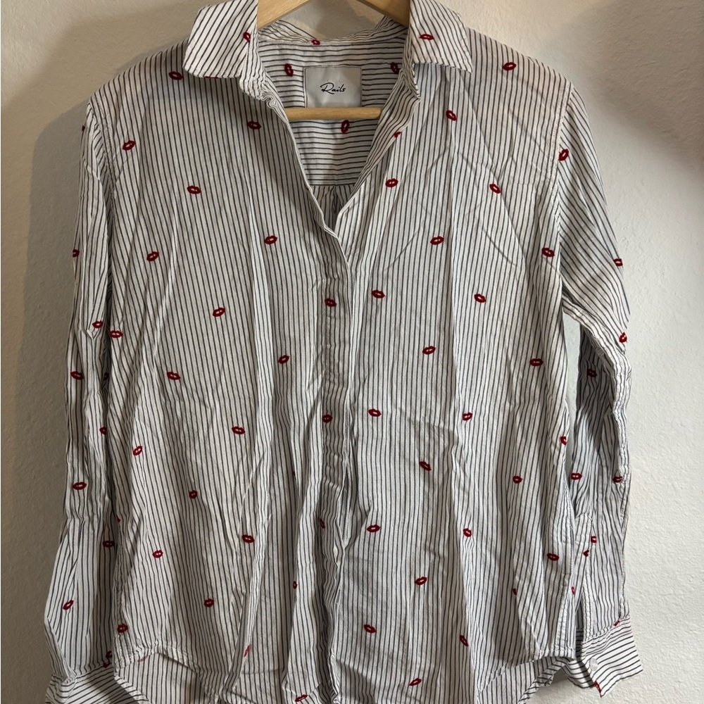 Rails White and Red Casual Button Down Shirt with Bird Pattern